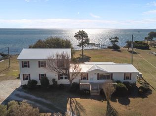 630 Seashore Dr, Atlantic, NC 28511