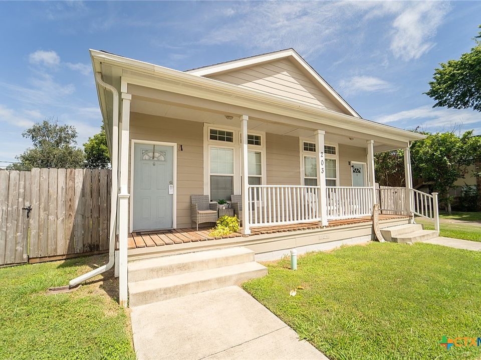 1st image of 203 Palmwood Dr