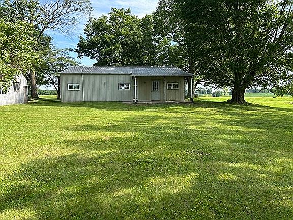 2nd image of 2217 Saltzman Rd