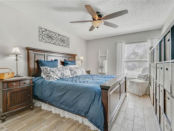 2nd image of 614 Laurel Way