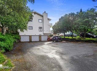 1101 Friendly Ln, Anchorage, AK 99504