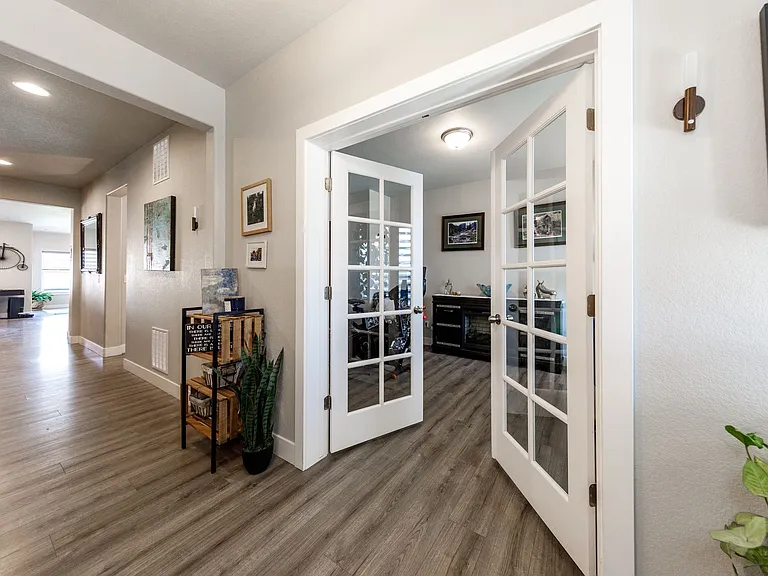 9032 Bugaboo Dr — Photo 16