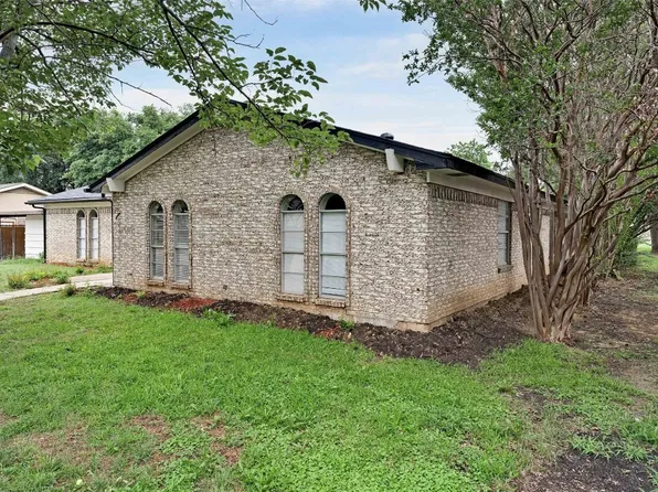 909 Bradbury Ct, Arlington, TX 76014