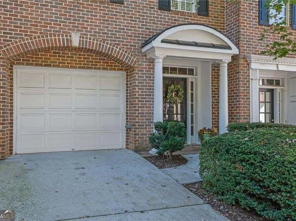 1607 Waters Edge Trl, Roswell, GA 30075