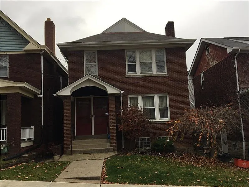 1220 Kelton Ave photo 1
