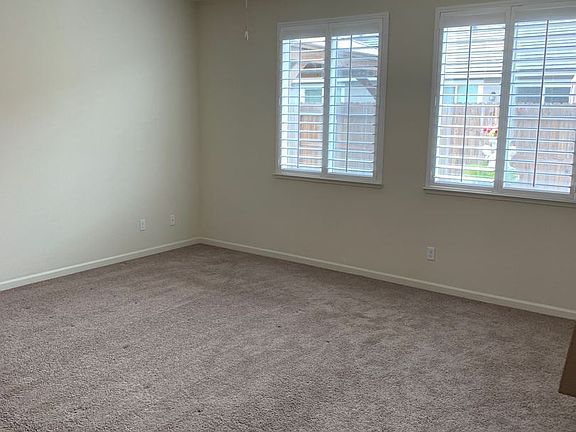 5th image of 2533 N Rock Creek Dr