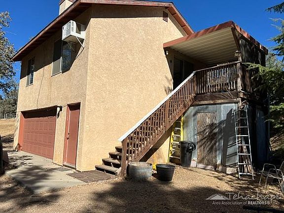 4th image of 19417 Water Canyon Rd