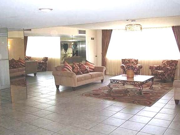 4th image of 2821 N Miami Beach Blvd #6K