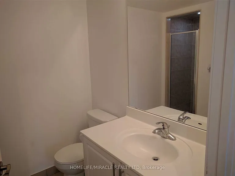 18 Harding Blvd #1216 — Photo 6