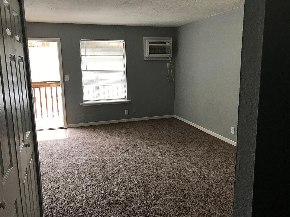 2nd image of 336 Sundown Dr
