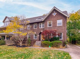 2687 Edgehill Rd, Cleveland Heights, OH 44106