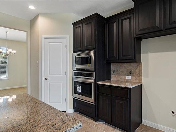 Home images & Floor Plans are for illustration purposes only & may vary from actual home