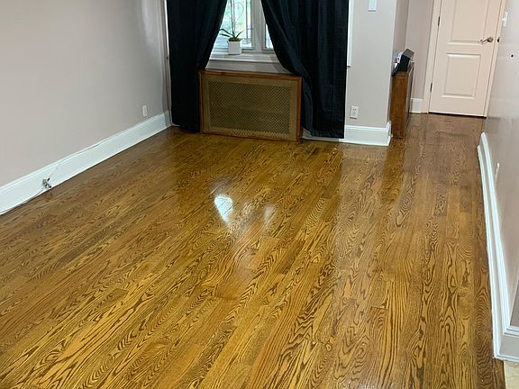 3rd image of 547 E 83rd St Floor 1