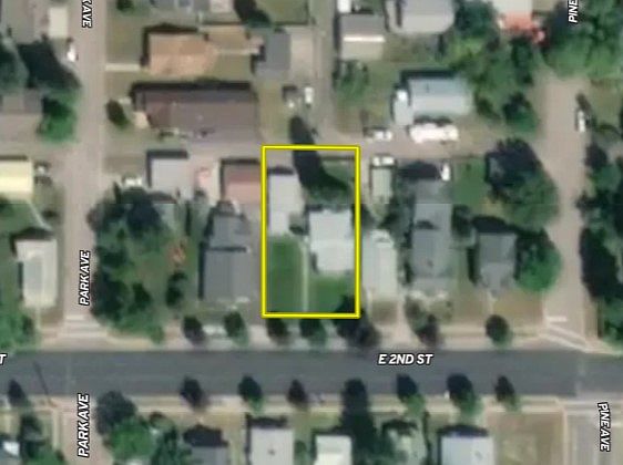 2nd image of 1026 E 2nd St Lot Wp001