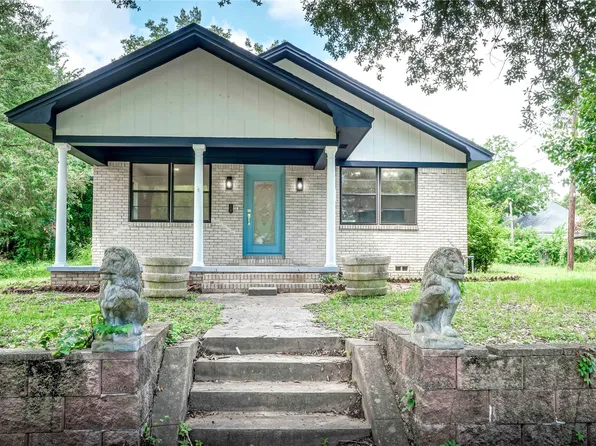 1011 N John St, Palestine, TX 75801