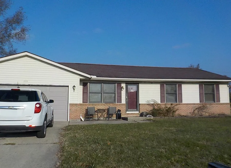 255 Baker Ln photo 1