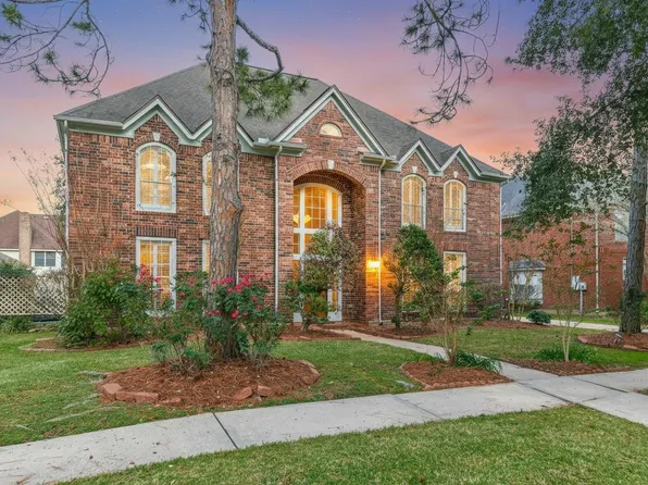 2021 Sandy Coast Cir, League City, TX 77573