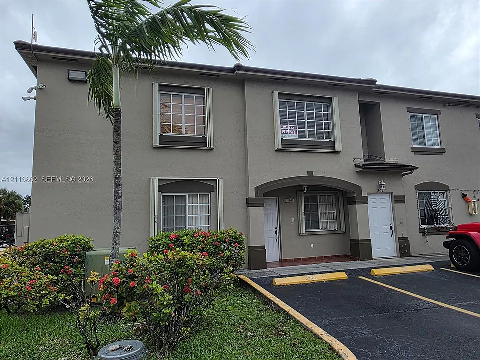 8000 W 28th Ct #201