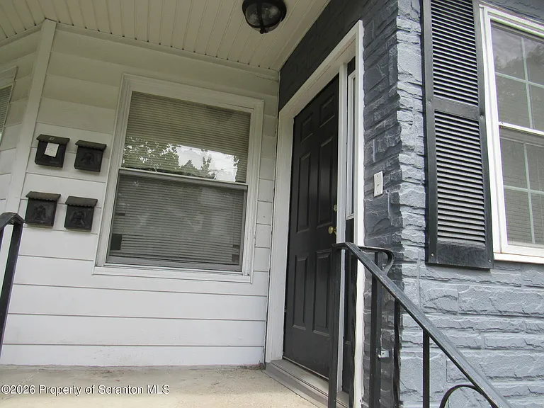1701 Capouse Ave #3 — Photo 3
