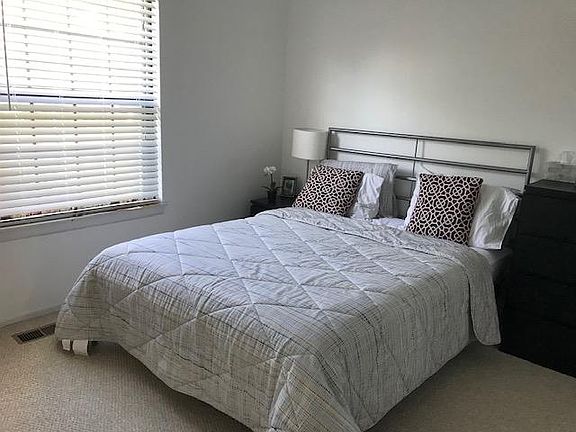 4th image of 214 Scarsdale Ct