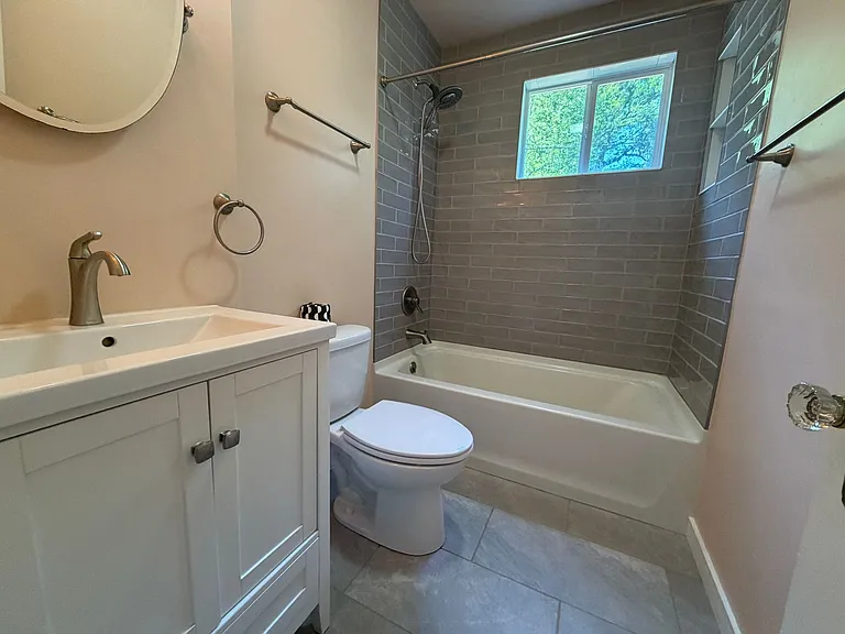 1627 Mason Ln — Photo 12