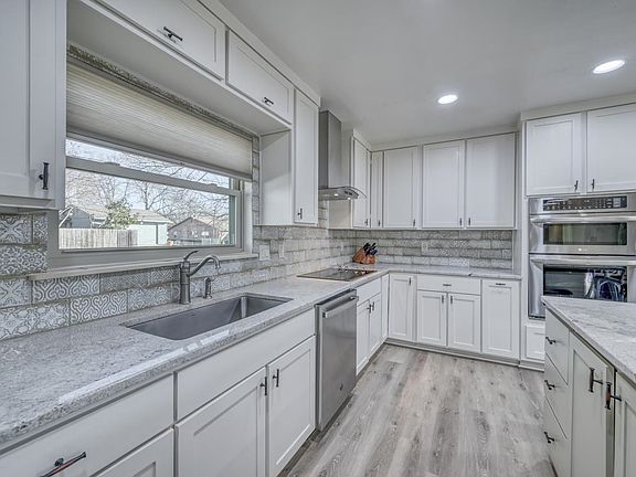 5th image of 116 Crestwood Drive
