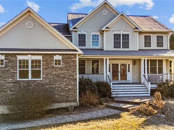 204 Touisset Rd, Warren, RI 02885