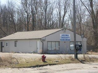9669 Highland Rd, White Lake, MI 48386
