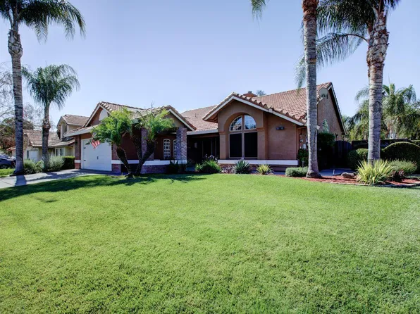 1029 Neal St, Los Banos, CA 93635