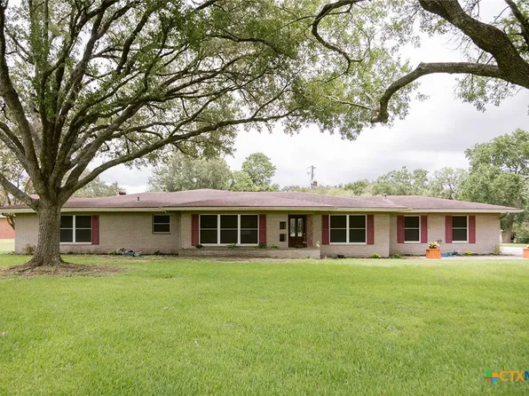 12 Jade Dr, Victoria, TX 77904