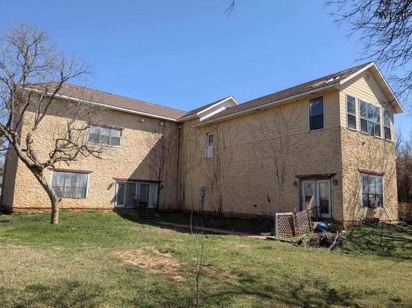 3272 Horseshoe Bend Est, Iowa Park, TX 76367