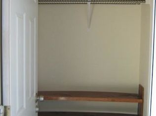 21 Larch St, Worcester, MA 01609