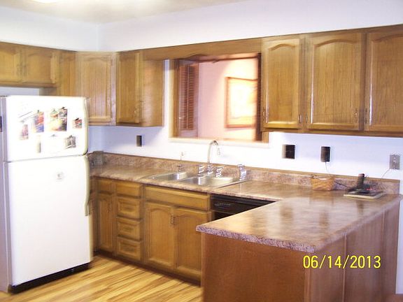 5th image of 8706 Tennyson Ave