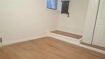 Rented by R New York