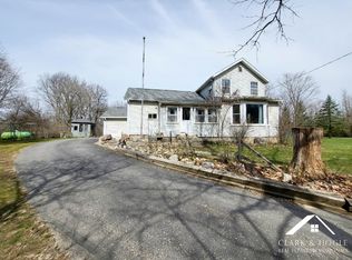 8819 Wagar Rd, Lyons, MI 48851