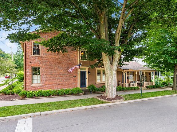 2nd image of 236 W Elm St