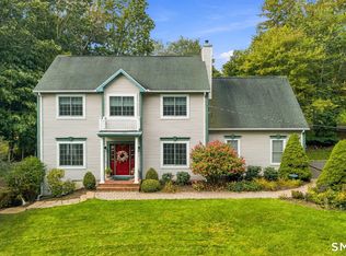 17 Baum Dr, Thomaston, CT 06787