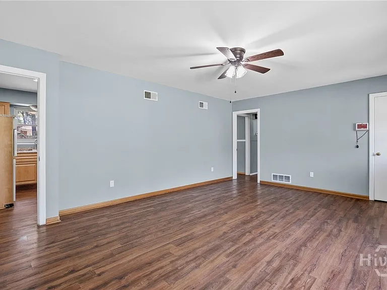 3 Monica Blvd — Photo 4