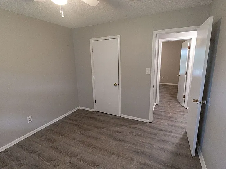 2904 Leeway Dr #B — Photo 14