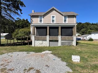 716 Kennedy Ave, East Vandergrift, PA 15629