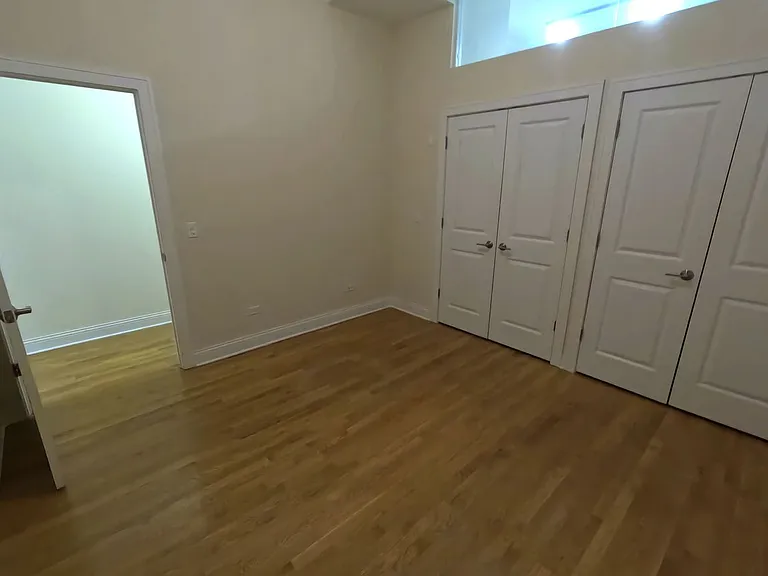 2764 N Milwaukee Ave — Photo 32