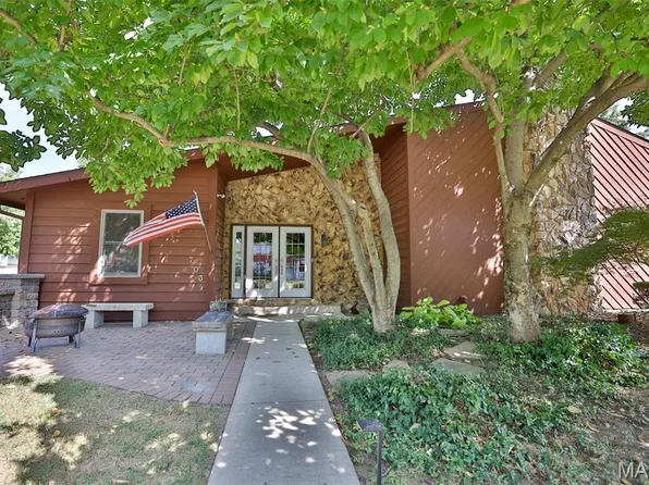 703 Peachtree Trl, Collinsville, IL 62234