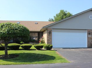 5005 W Circle Pl, Crestwood, IL