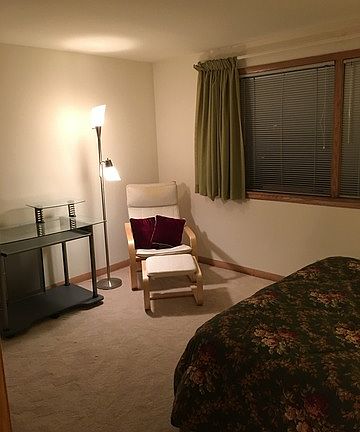 5th image of 5440 W Windsor Ave APT 1B