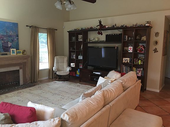 3rd image of 9984 S Abiaca Cir