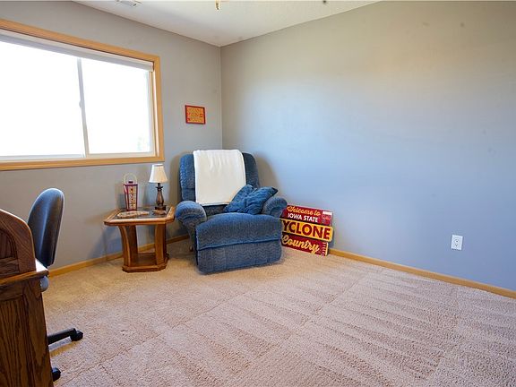3rd image of 1511 W Indian Point Way