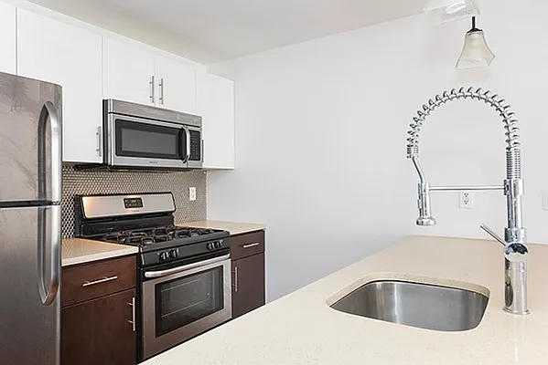 Rented by Bold Marketing | media 44