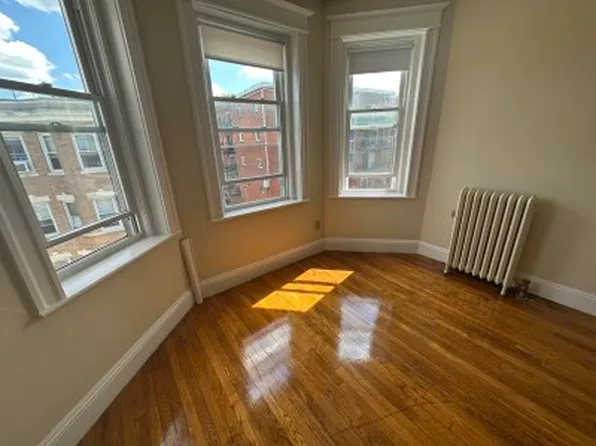 Kelton Street Apartments