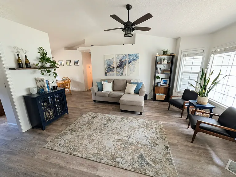 3772 E Sweet Pea Ct — Photo 2