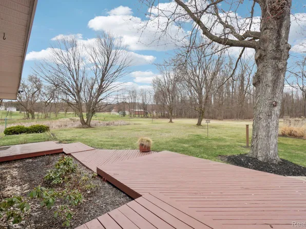 8460 Arbela Rd, Millington, MI 48746
